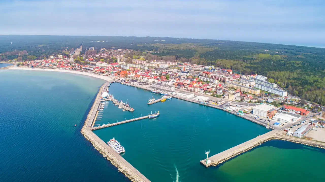 Hel: Co zwiedzić? Odkryj atrakcje i zaplanuj niezapomniany pobyt!