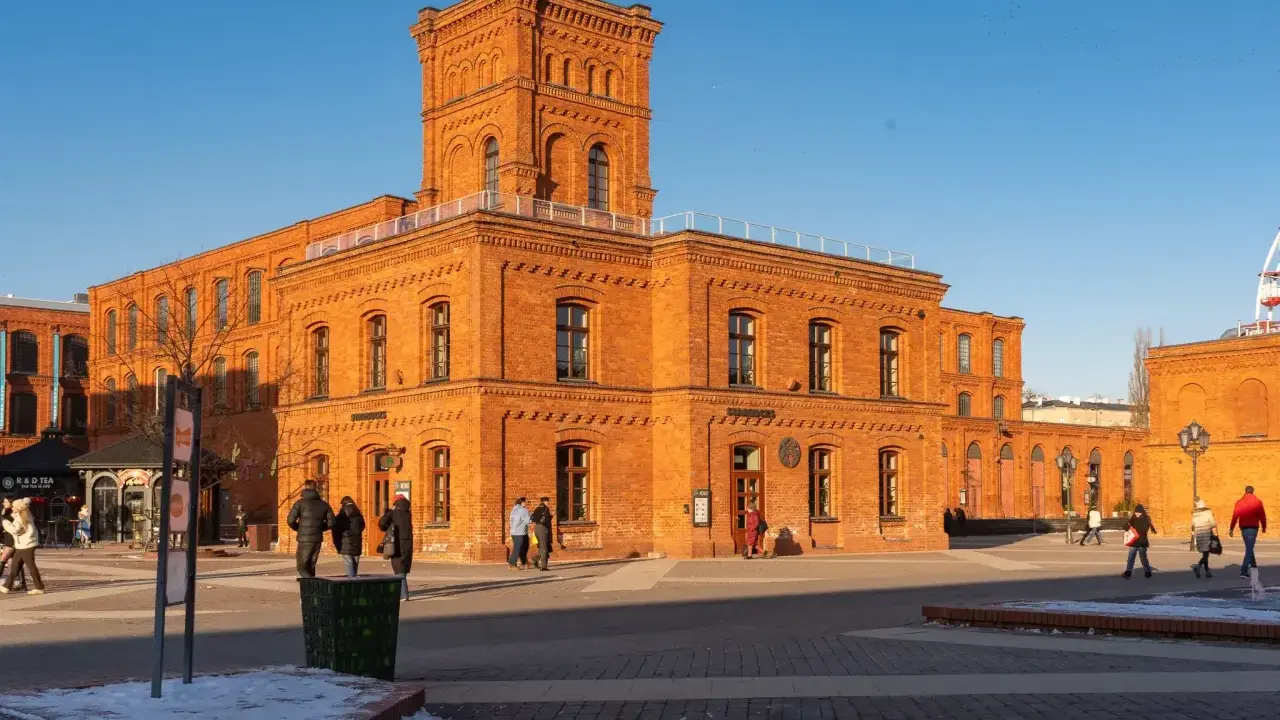 Łódź: co zwiedzić? Przewodnik po atrakcjach i gotowych planach!