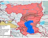 Mapa przedstawia dorzecze Wołgi, z zaznaczonymi rzekami, jeziorami i obszarami o wysokiej bioróżnorodności.