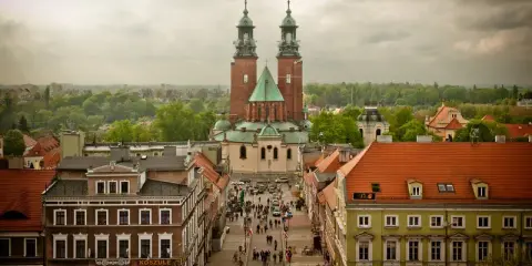 Gniezno: Odkryj serce Polski! Twój przewodnik po historycznej podróży