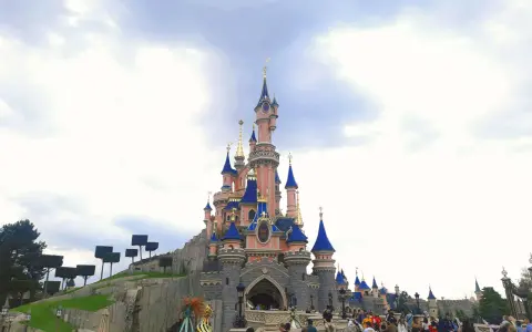 W jakim kraju jest Disneyland? Paryż: Twój kompletny przewodnik!