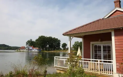 Domek nad jeziorem Zachodniopomorskie: Gdzie szukać i jak rezerwować?