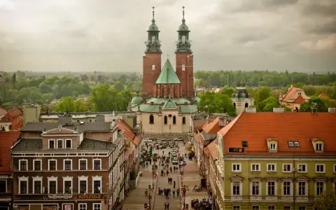 Gniezno: Odkryj serce Polski! Twój przewodnik po historycznej podróży