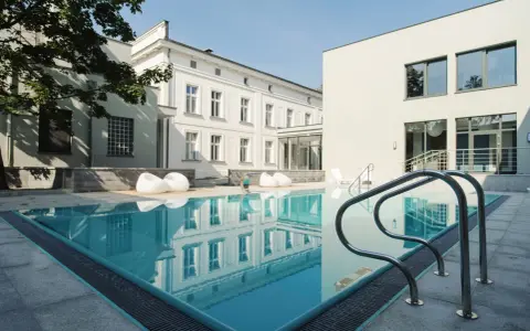 Hotel nad jeziorem Kujawsko-Pomorskie: Gdzie wypocząć idealnie?