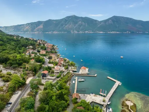 Gdzie spać w drodze do Czarnogóry? Poradnik i sprawdzone miejsca.