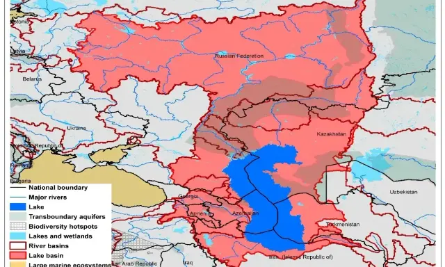 Mapa przedstawia dorzecze Wołgi, z zaznaczonymi rzekami, jeziorami i obszarami o wysokiej bioróżnorodności.
