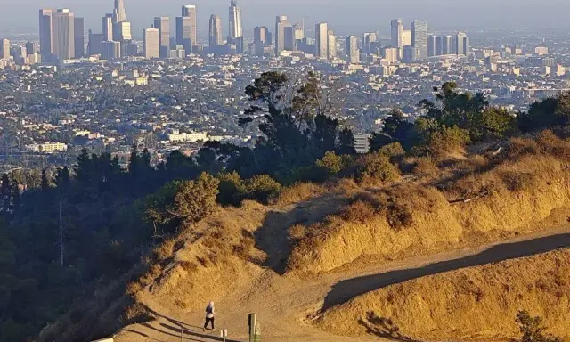 Los Angeles: Gdzie leży i dlaczego warto odwiedzić Miasto Aniołów?