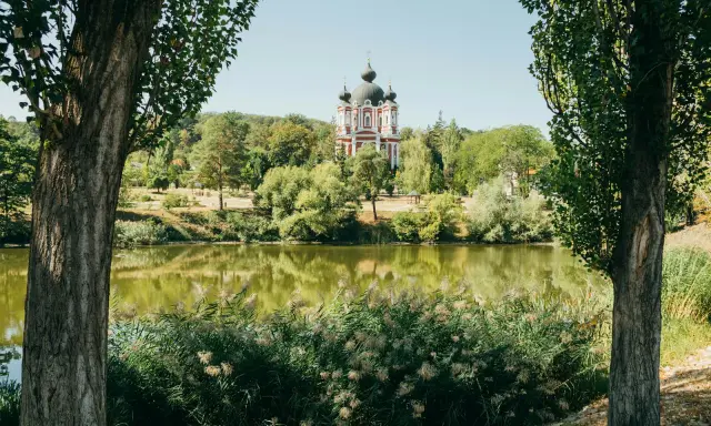 Mołdawia: Gdzie leży ten nieodkryty kraj? Mapa i atrakcje