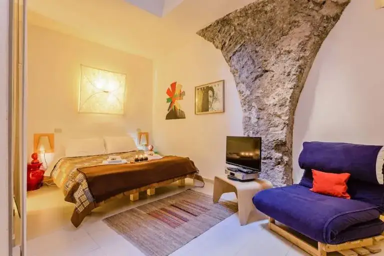 Różne typy zakwaterowania Rzym: hostel, hotel, apartament