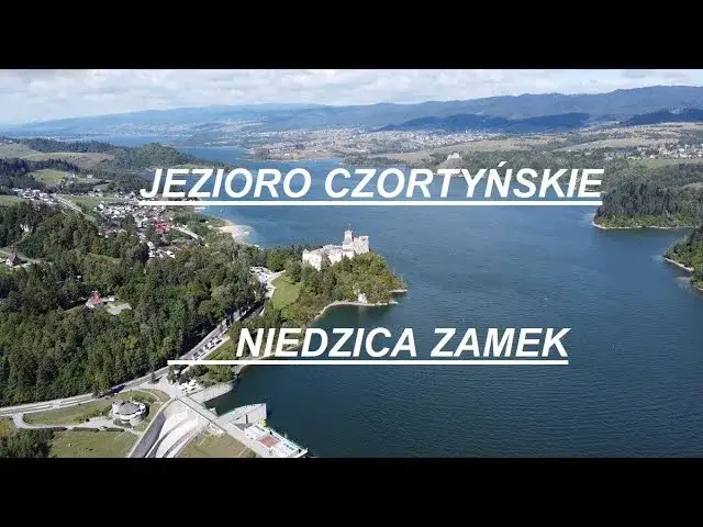 Zamek Niedzica i Zamek Czorsztyn z lotu ptaka